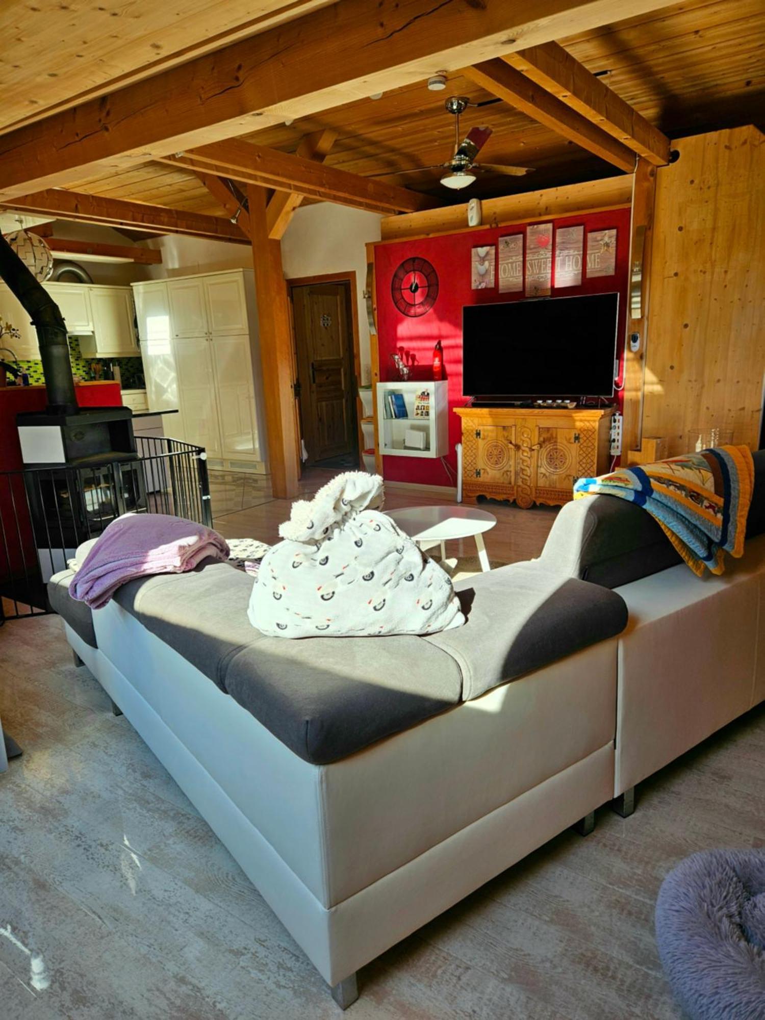 Gemuetliche Fewo Mit Sauna Inmitten Der Berge Meiringen Luaran gambar
